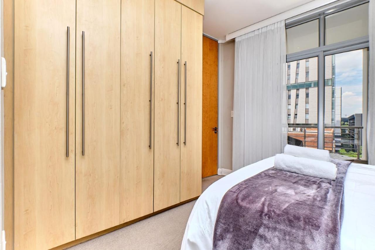 Sandton Serviced Apartments@Hydro Johannesburg Pokoj fotografie
